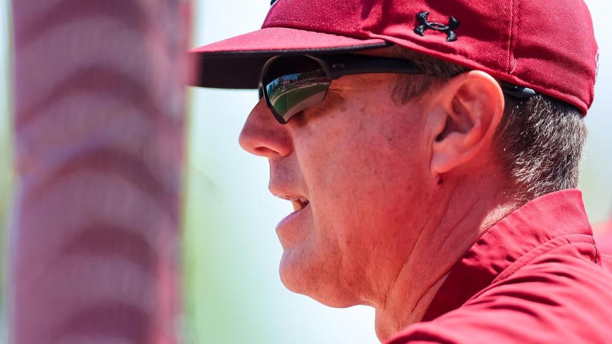 South Carolina Gamecocks head coach Mark Kingston directs his team against the Alabama Crimson Tide during their game at Founders Park in Columbia, SC, Saturday, April 30, 2022.