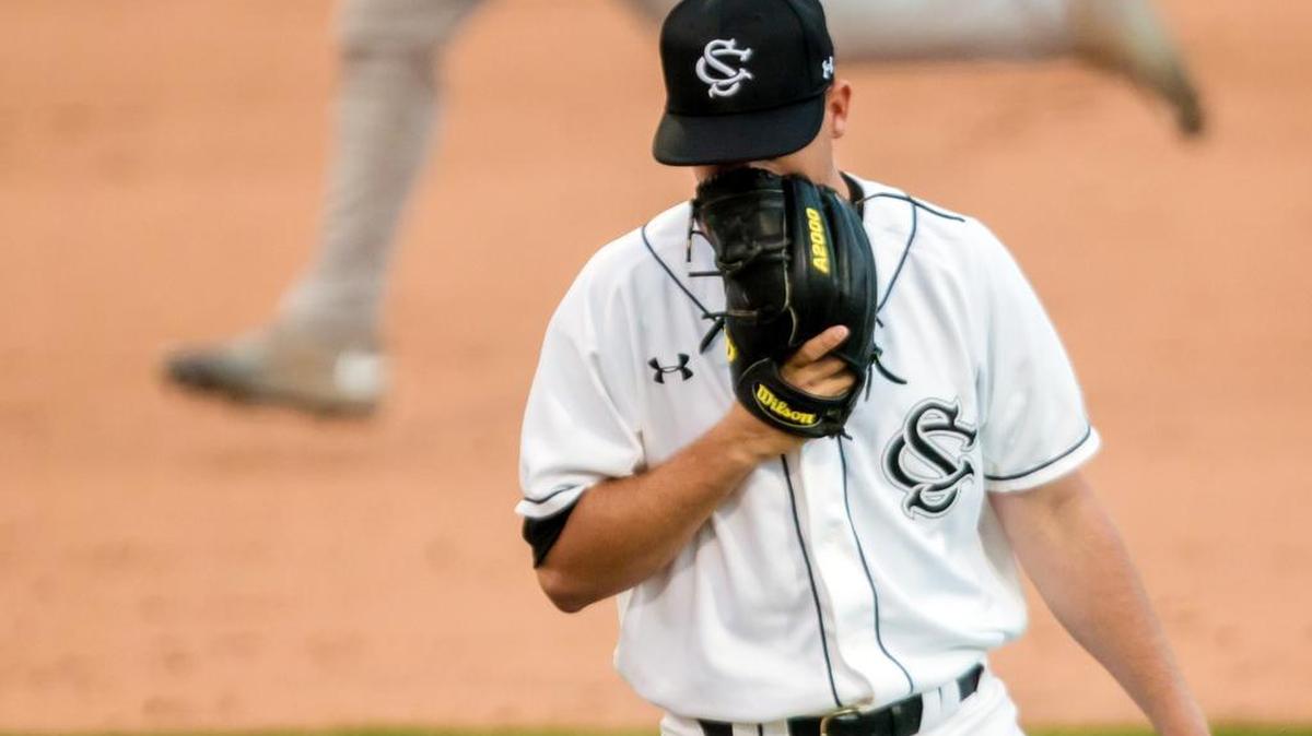 Missouri scored three runs in the 8th inning, including the tying run off South Carolina pitcher Josh Reagan.