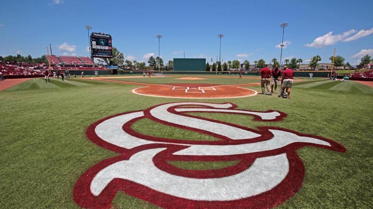 South Carolina added the third member of its 2019 recruiting class on Thursday.