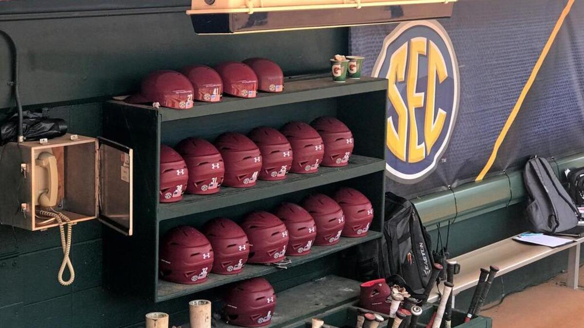 South Carolina plays Kentucky in an elimination game in Hoover on Friday.