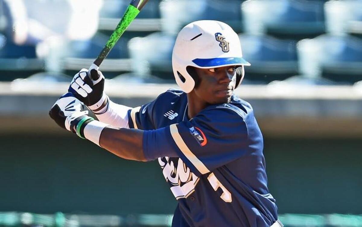 Charleston Southern outfielder Chris Singleton