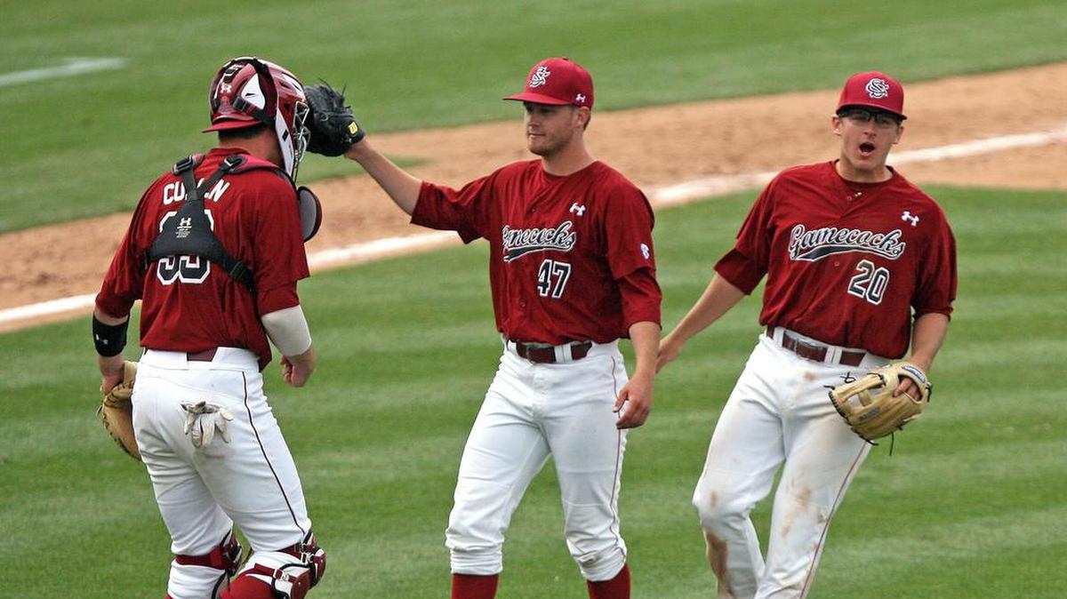 South Carolina is back in the top 5 after going 4-0 this past week.