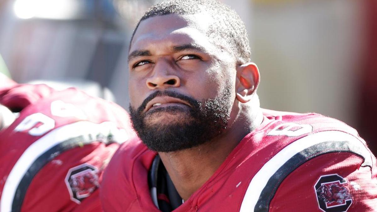 South Carolina football's Marquavius Lewis