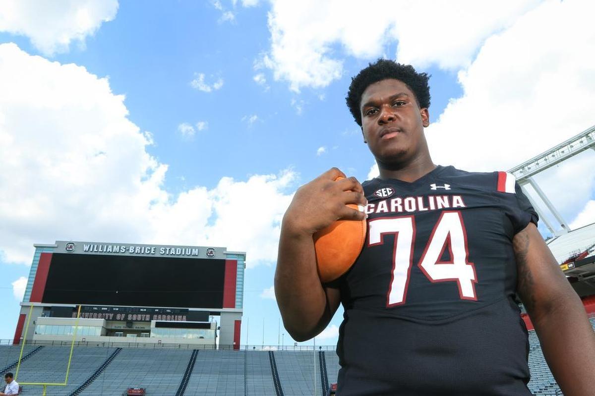 At South Carolina, Dennis Daley started at left tackle as both a junior and a senior.