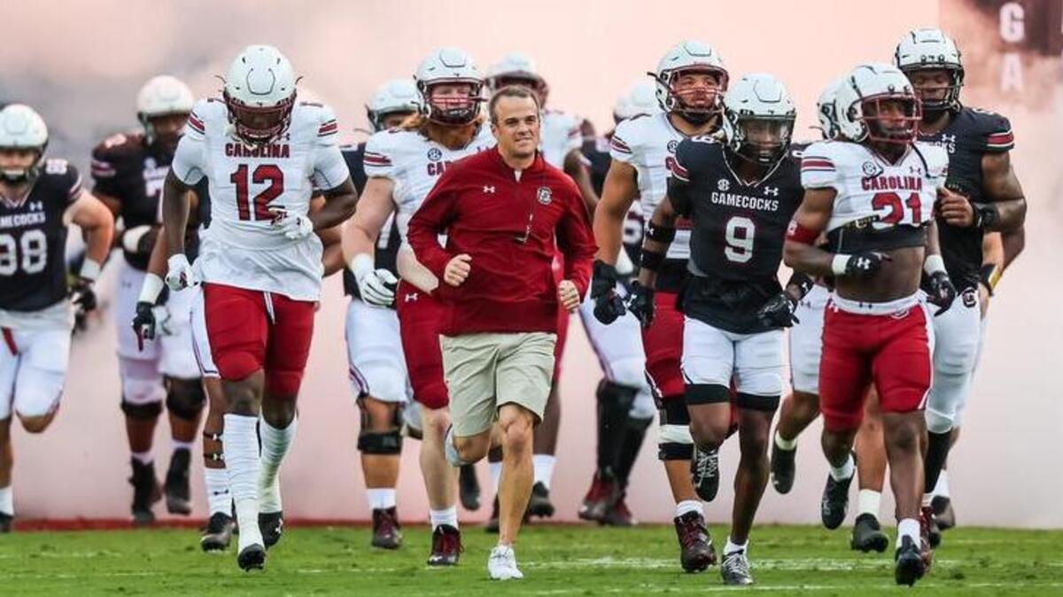 South Carolina Gamecocks head coach Shane Beamer leads the team onto the field during the 2001 entrance before the 2022 South Carolina Spring Game at Williams-Brice Stadium in Columbia, SC, April 16th, 2022.