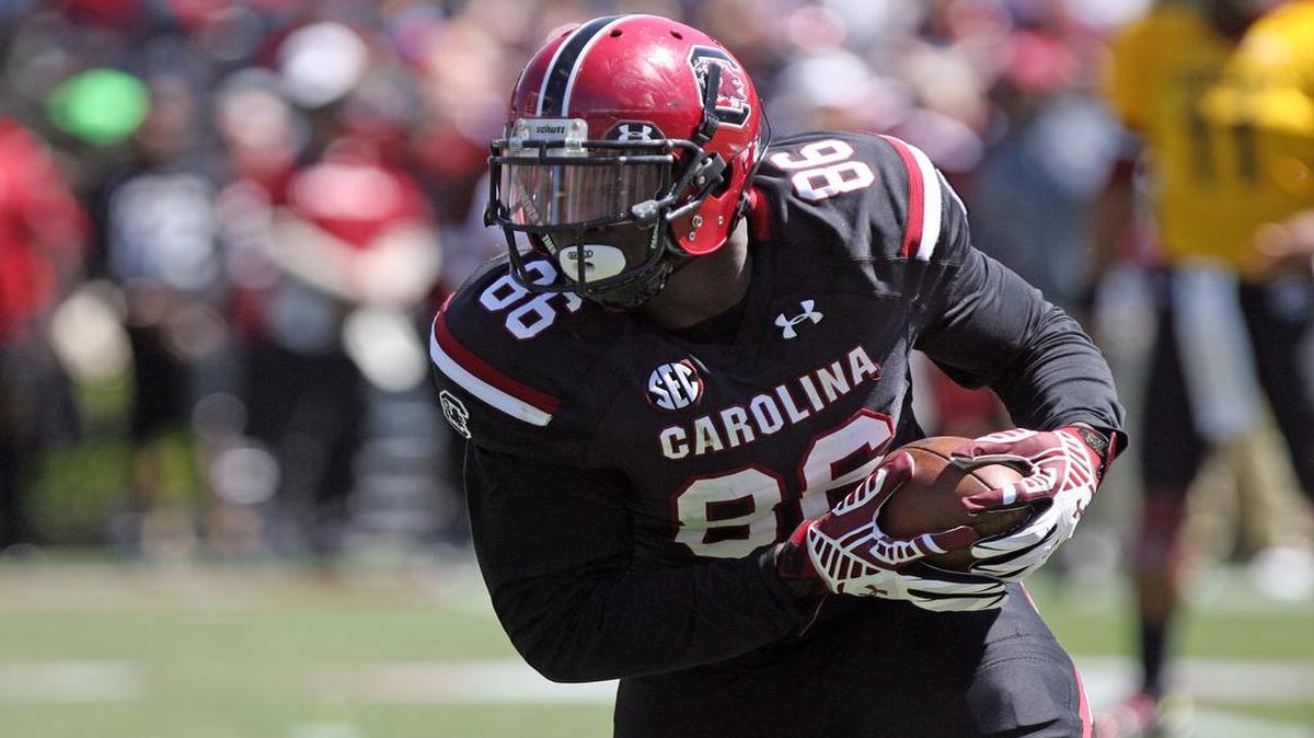 South Carolina tight end KC Crosby