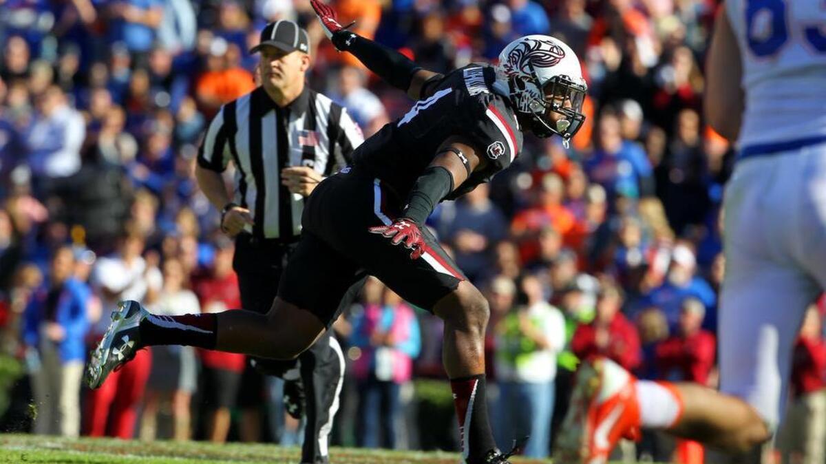 South Carolina linebacker Bryson Allen-Williams (4)