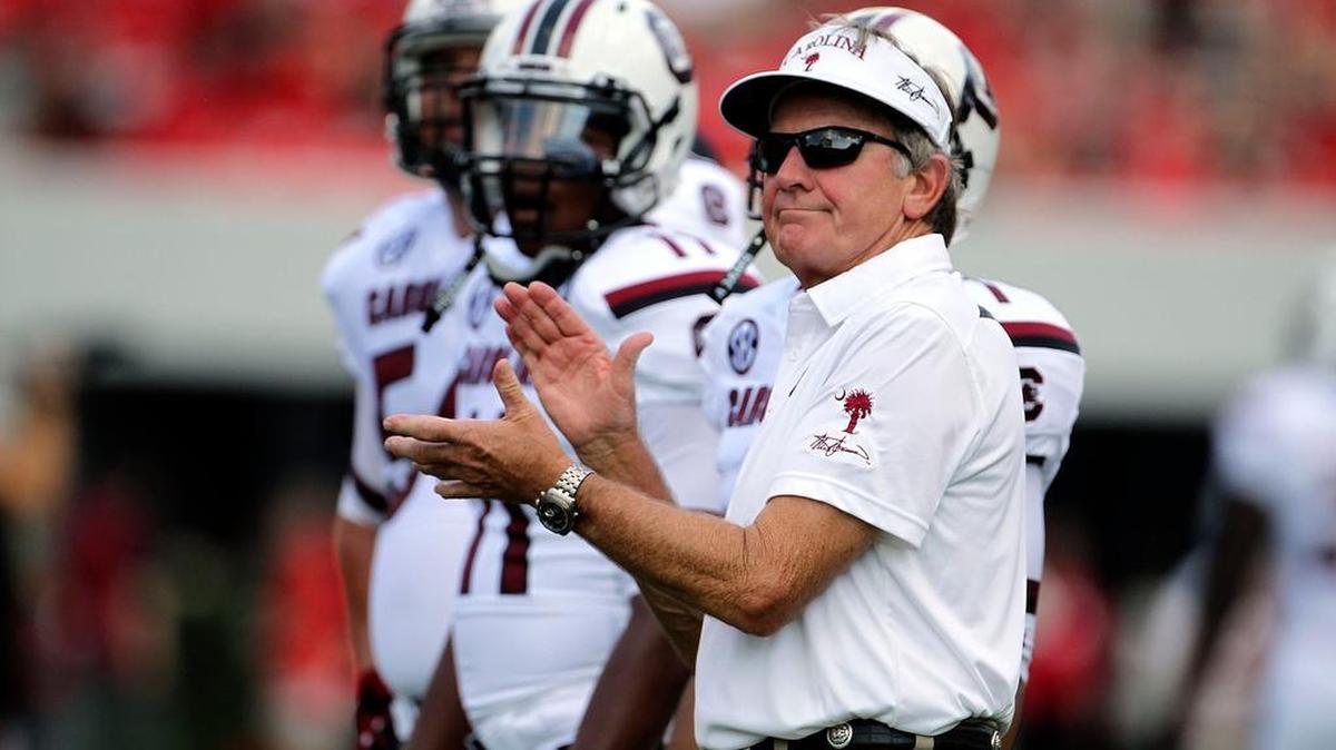 
Steve Spurrier is 16-6 all-time against the Georgia Bulldogs and has won 4 of last 5.

