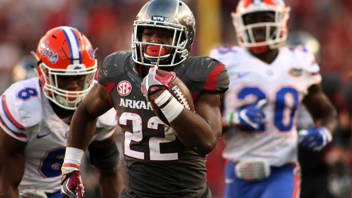 Arkansas must find a replacement for RB Rawleigh Williams III (22), who had to give up football because of an injury.