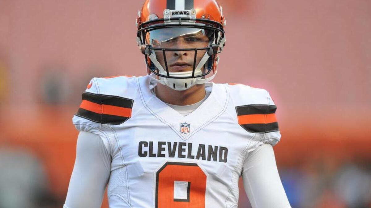Cleveland Browns quarterback Connor Shaw (9)