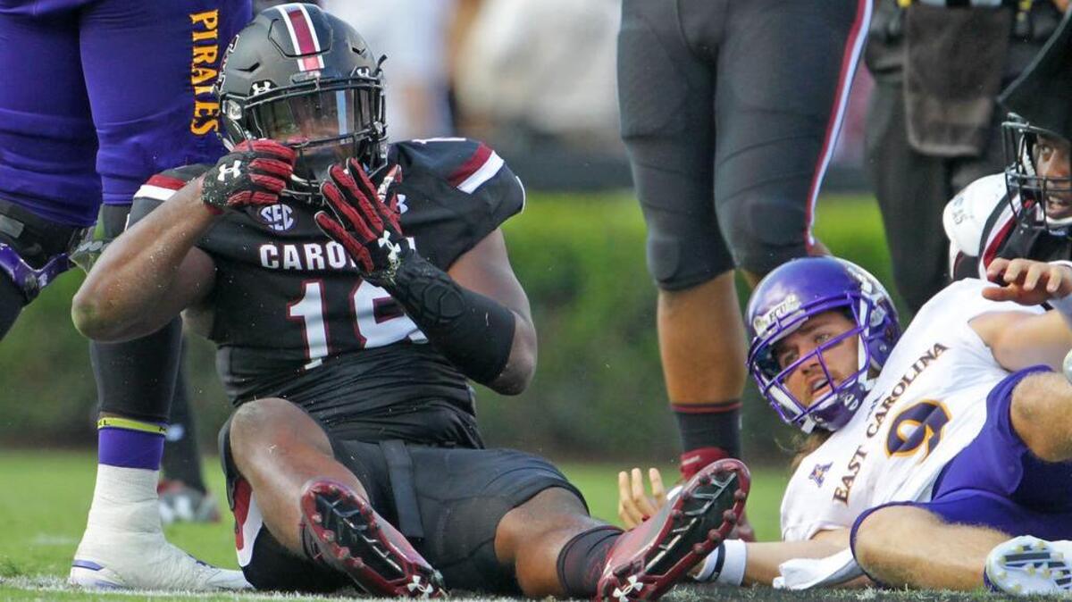 South Carolina Gamecocks defensive lineman Keir Thomas (18)