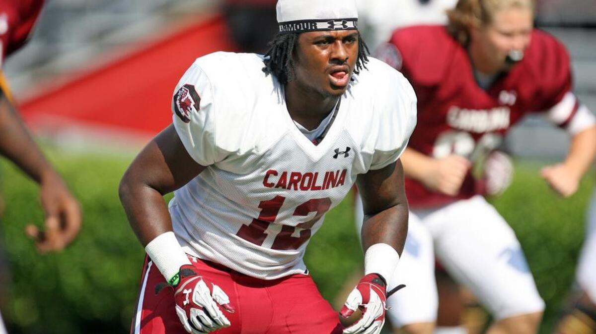 
South Carolina linebacker Ernest Hawkins
