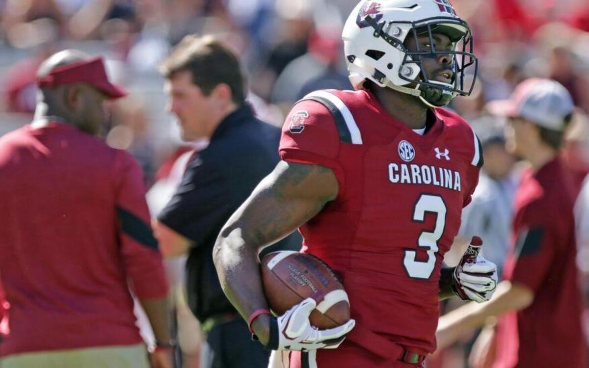 Tight ends such as KC Crosby are filling South Carolina's slot receiver role.