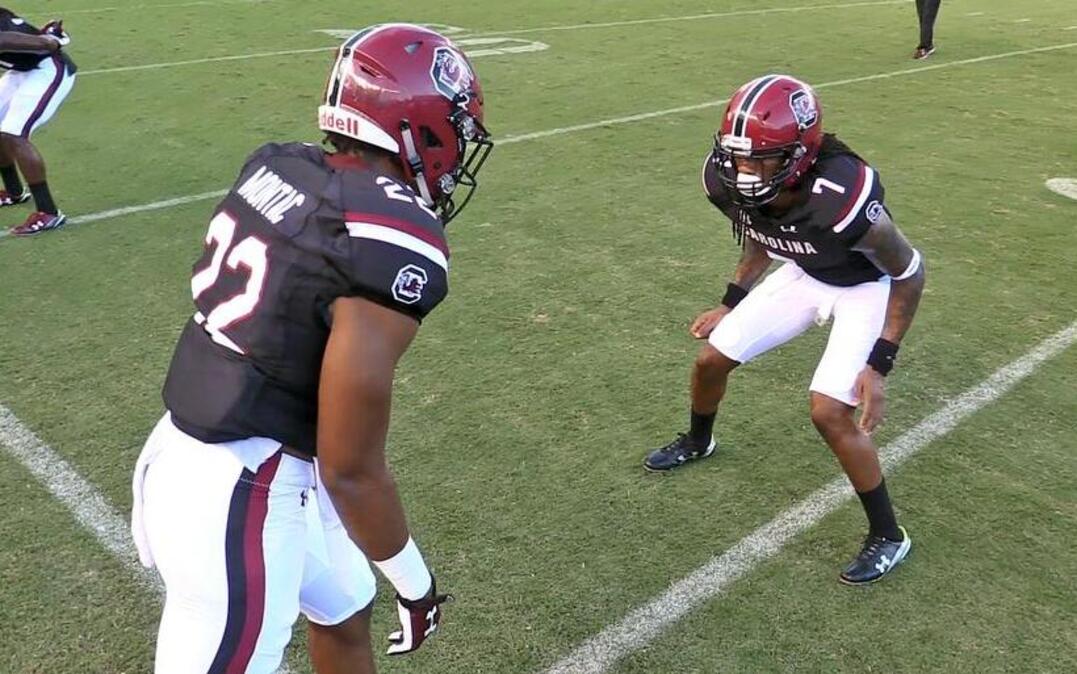 Steven Montac and Jamarcus King work together in practice.
