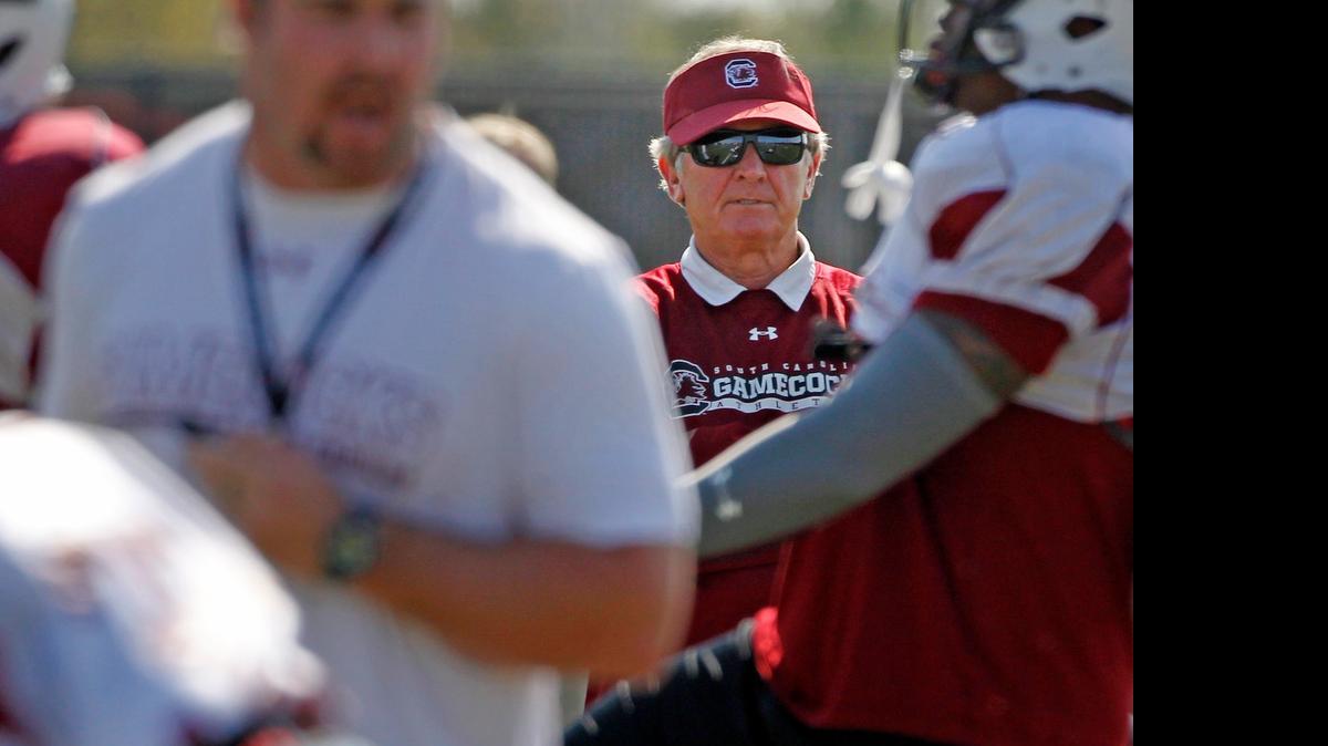 
South Carolina head football coach Steve Spurrier 

