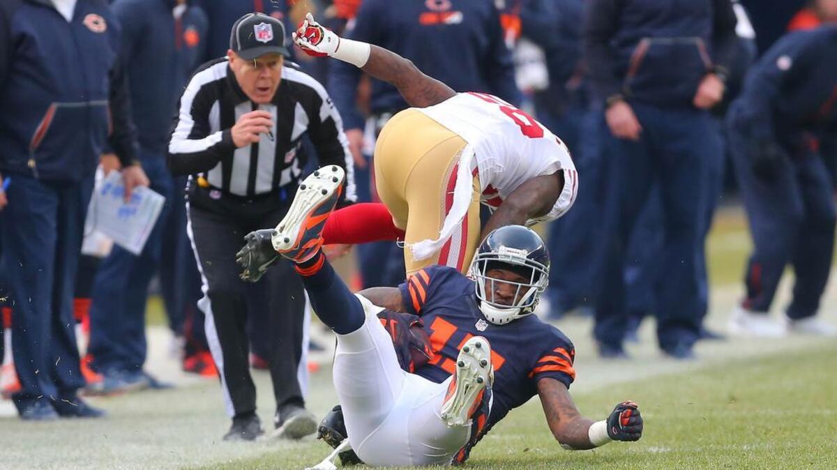 Chicago Bears wide receiver Alshon Jeffery (17)