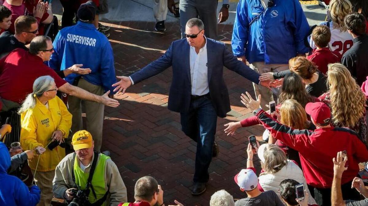 Shawn Elliott will be a part of the Gamecocks’ staff in 2016.