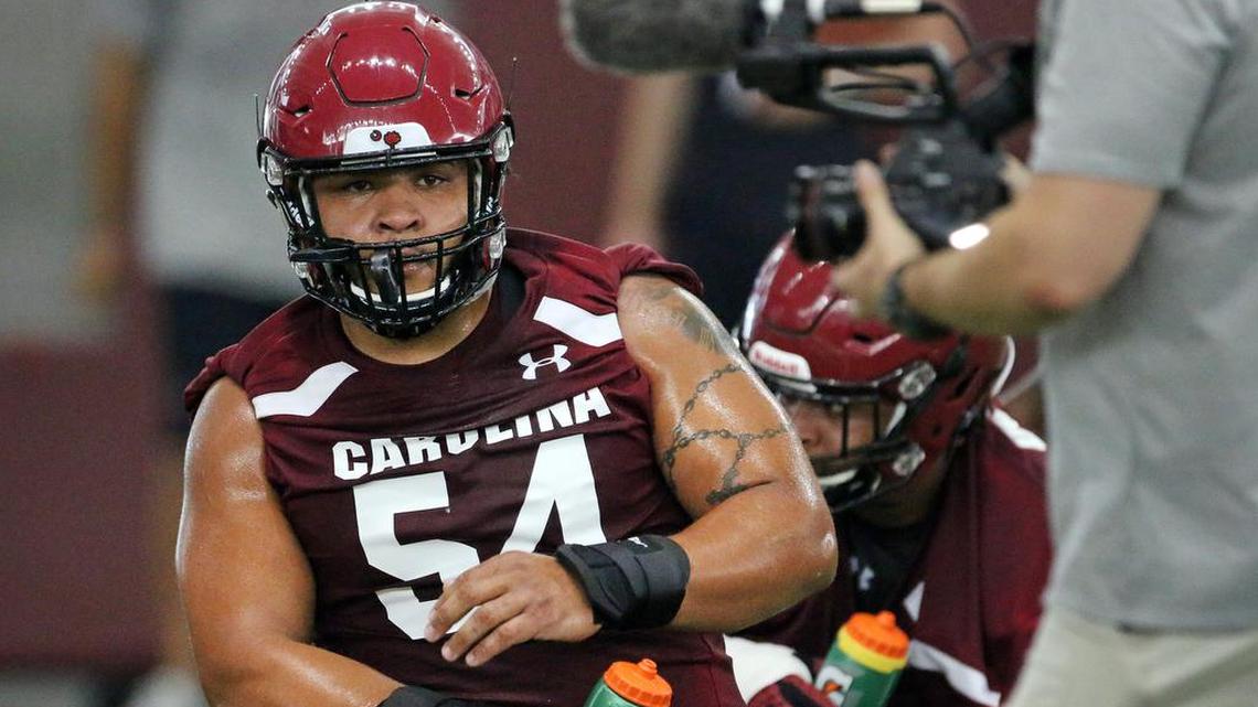 South Carolina football’s Jovaughn Gwyn (54)