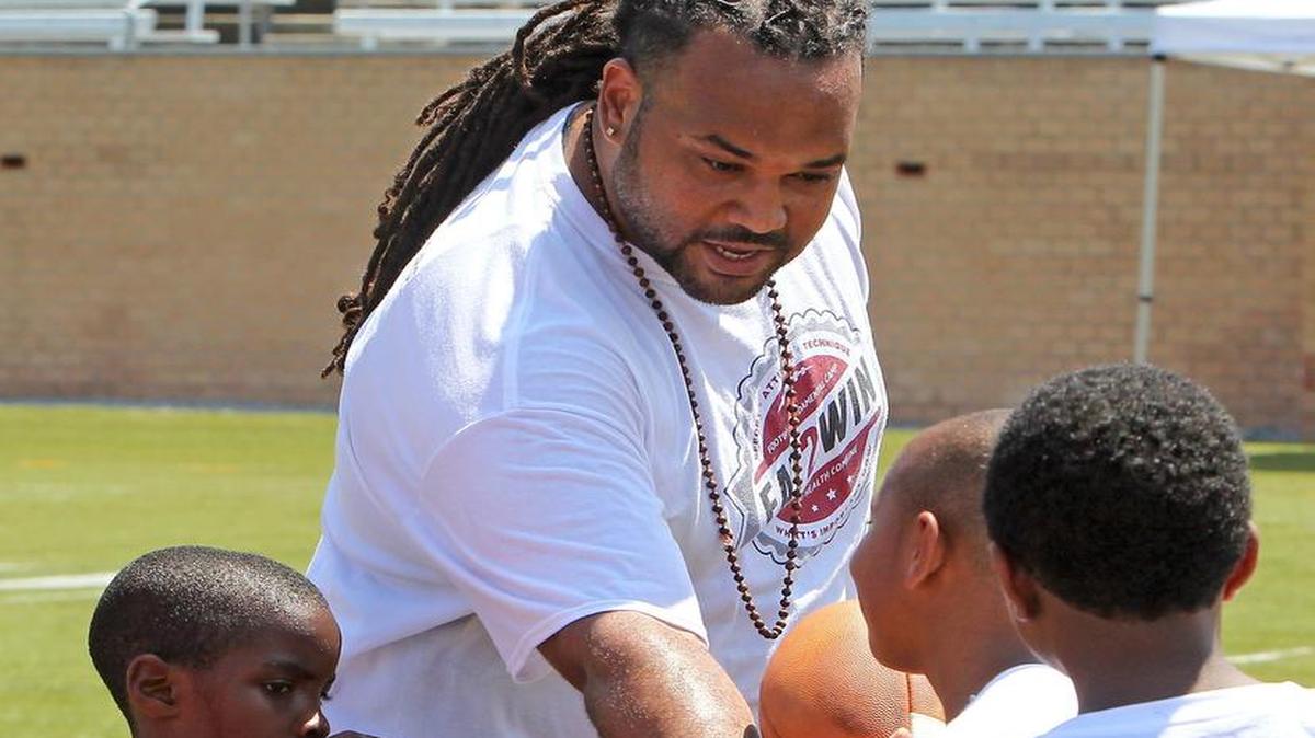 
This was the third year that former South Carolina football standout Langston Moore held his Eat2Win football camp.
