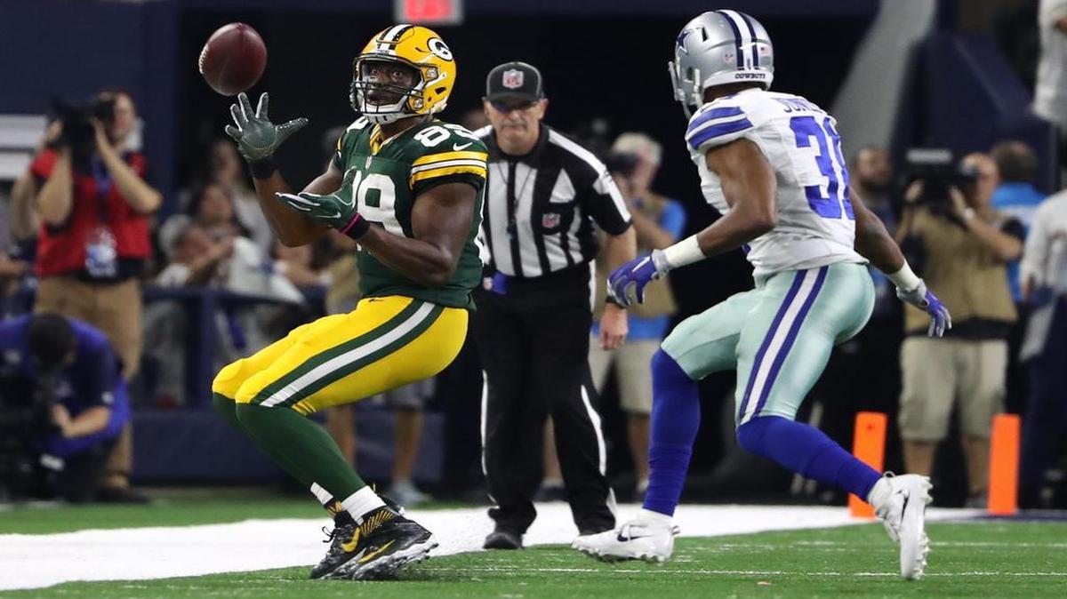 From Jan 15: Green Bay Packers tight end Jared Cook (89) catches a pass from Aaron Rodgers during the fourth quarter in the NFC Divisional playoff game against the Dallas Cowboys at AT&T Stadium.