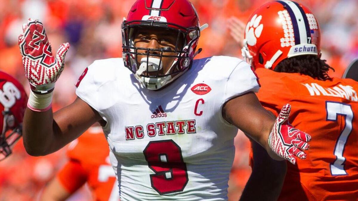 North Carolina State Wolfpack defensive end Bradley Chubb (9)