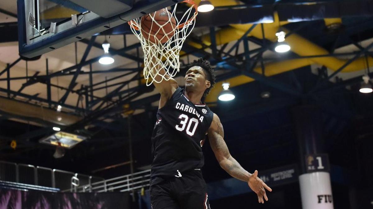 South Carolina forward Chris Silva (30) dunks the ball against the Florida International Golden Panthers during the game Monday night at FIU Arena.