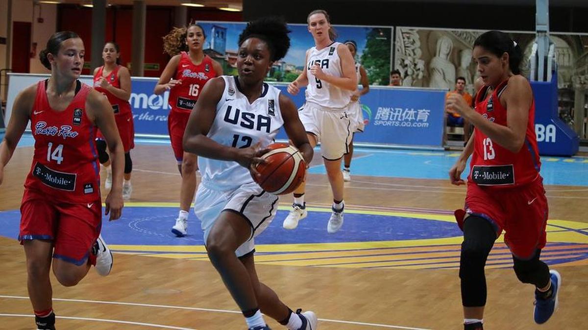 Christyn Williams, the No. 1 ranked prospect for Class of 2018, has South Carolina in her final five.