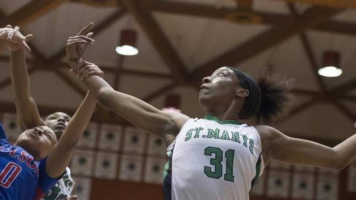 St. Mary’s forward Aquira DeCosta (31)