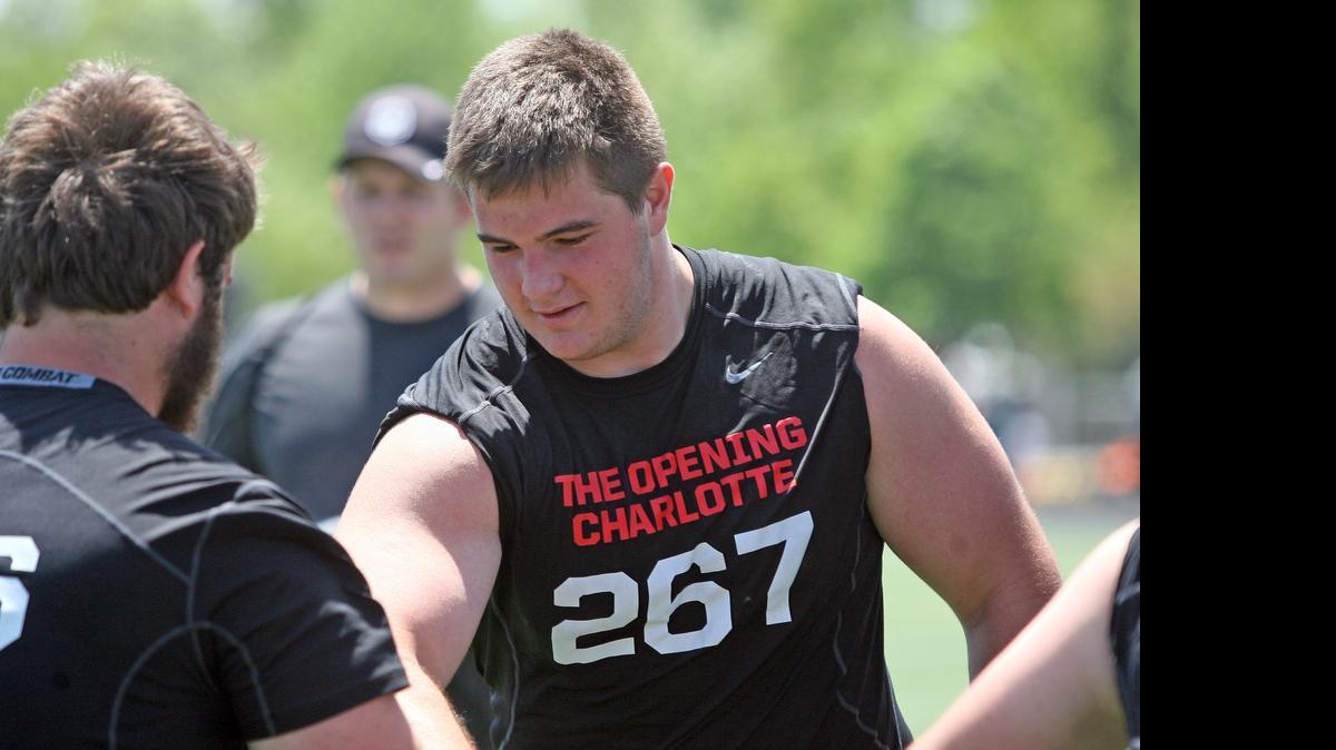 
Offensive lineman Landon Dickerson
