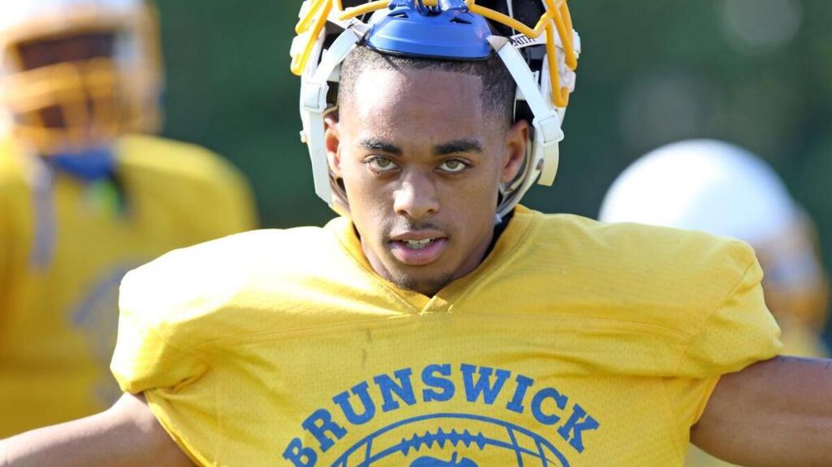 Shawn Smith is a Class of 2017 wide receiver prospect from Brunswick High in Brunswick, Ga.