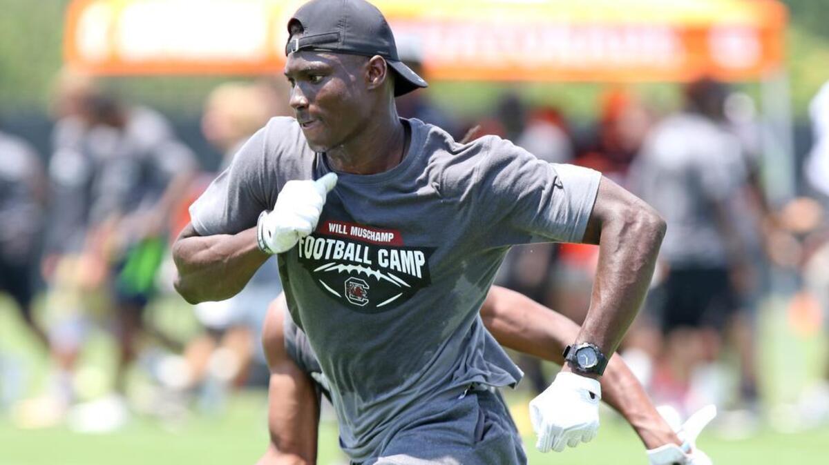 Justin Marshall of Salem High in Conyers, Ga., camped at South Carolina on Saturday.