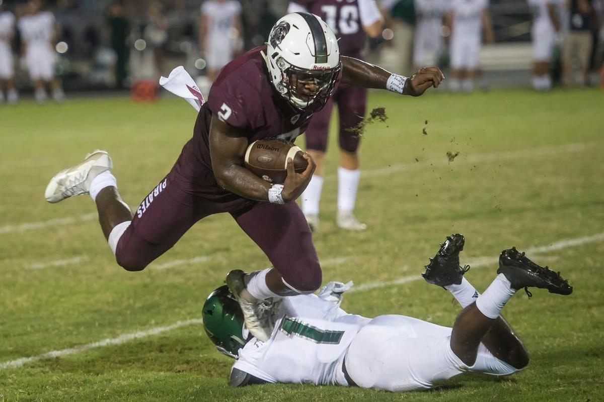 Braden River's Deshaun Fenwick