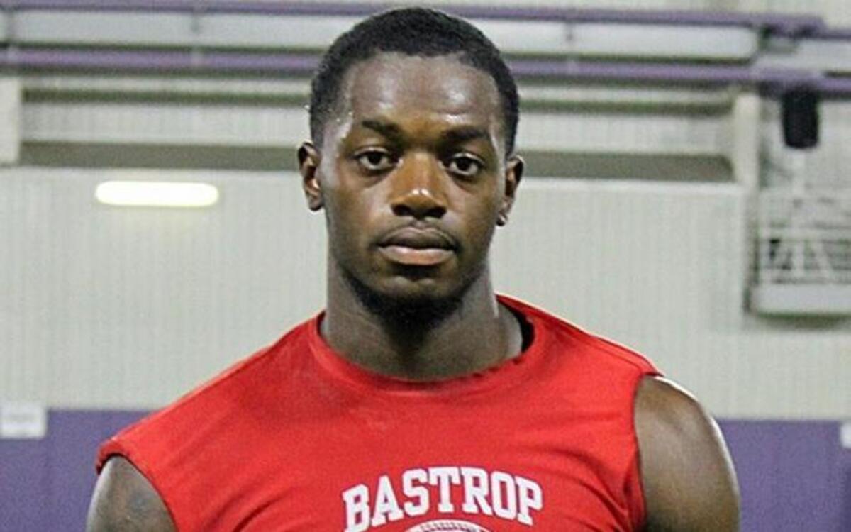 
Travez Moore
