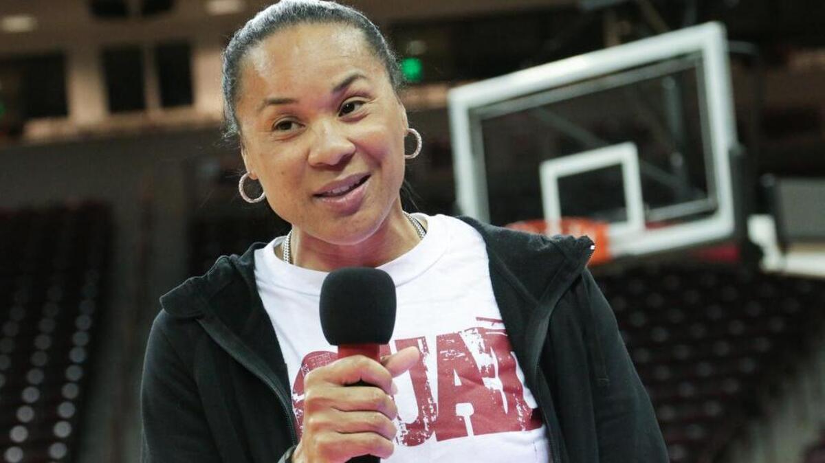 Coach Dawn Staley