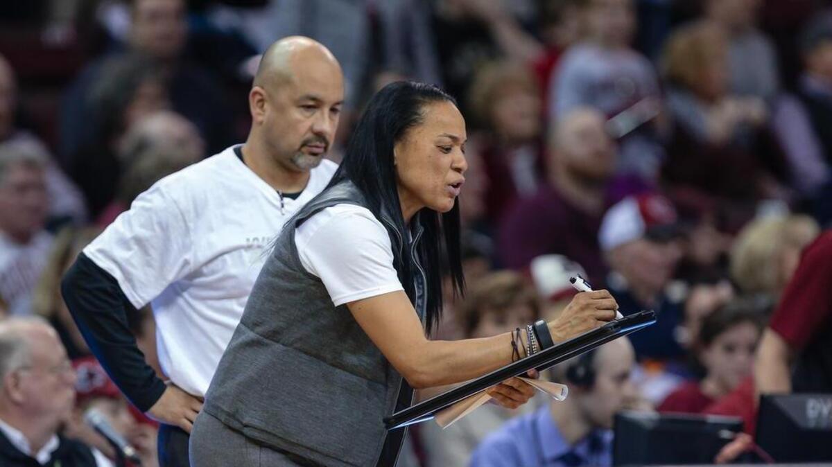 USC basketball coach Dawn Staley