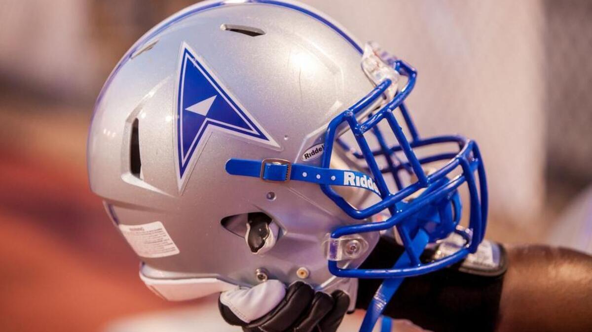 
Airport plays at AC Flora this week
