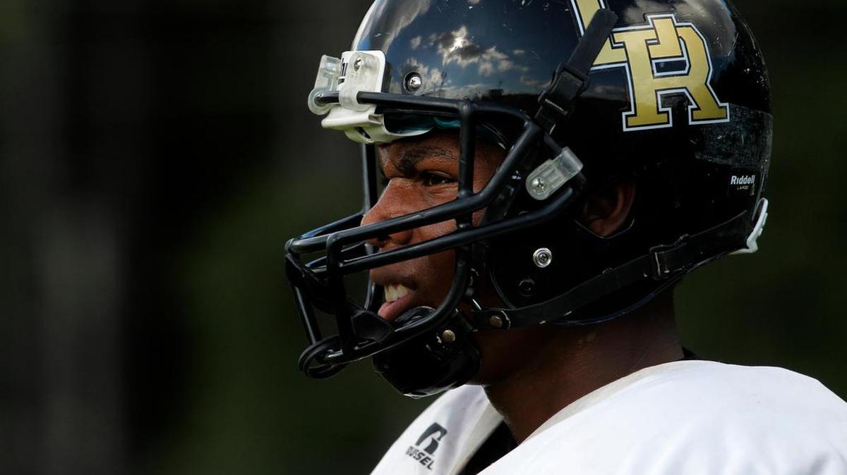 Lower Richland quarterback Tevaughn Higgins