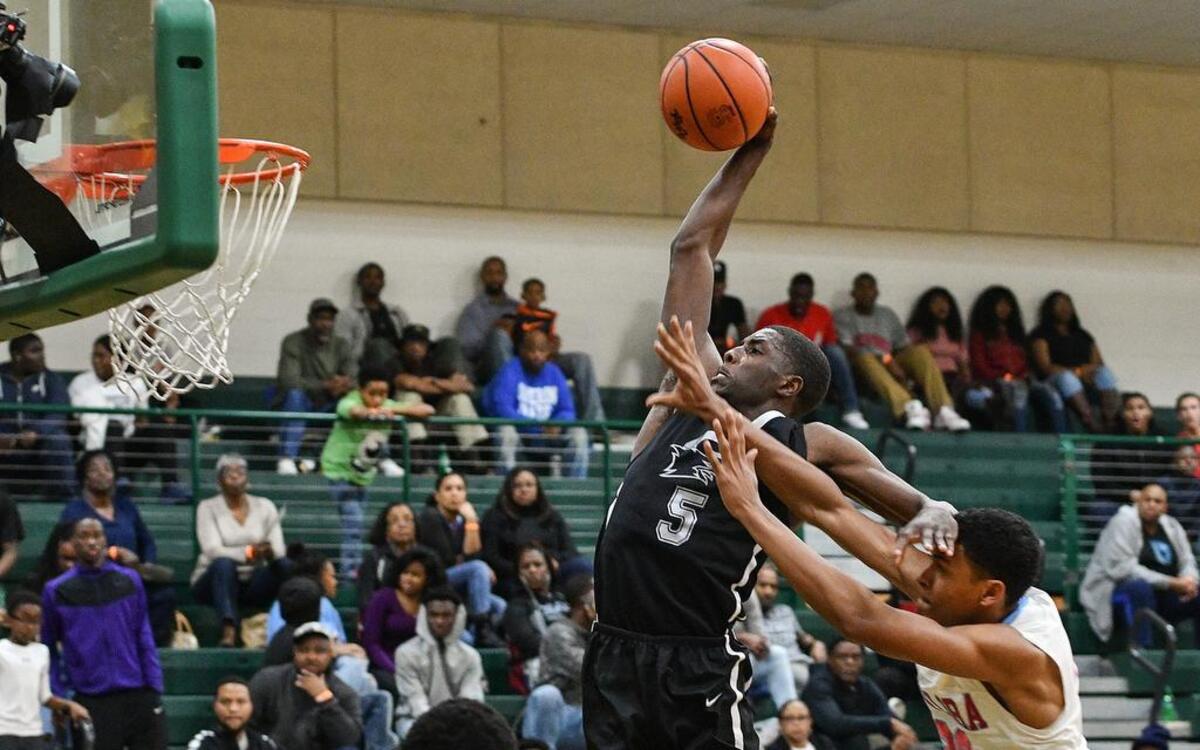 Gray Collegiate's Jalek Felton and the War Eagles are favorites to capture the Class 2A crown.