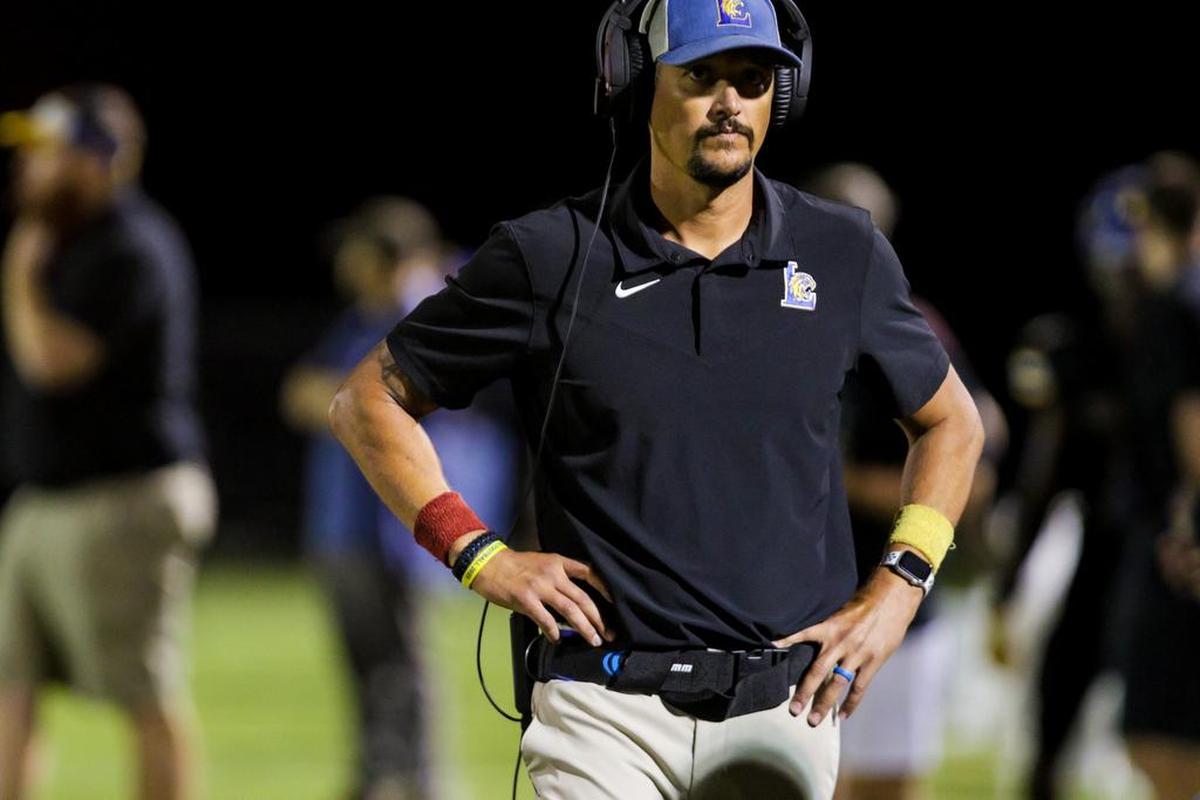 Lexington Wildcats head coach Perry Woolbright during the game against the Irmo Yellowjackets.