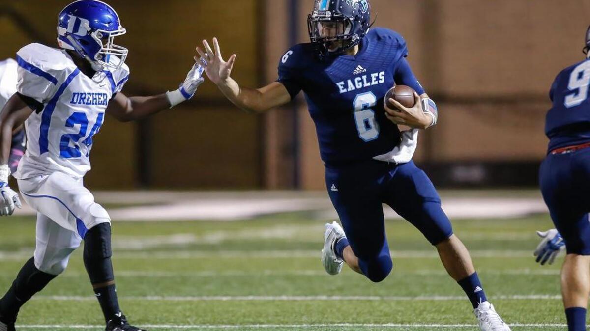 Chapin quarterback Logan Bailey
