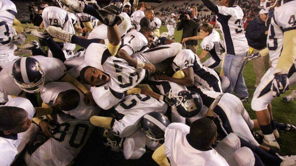 Blythewood players celebrate their 23-21 last-second win over Timberland in the Class AAA Championship game, December 2, 2006 at Williams-Brice Stadium.