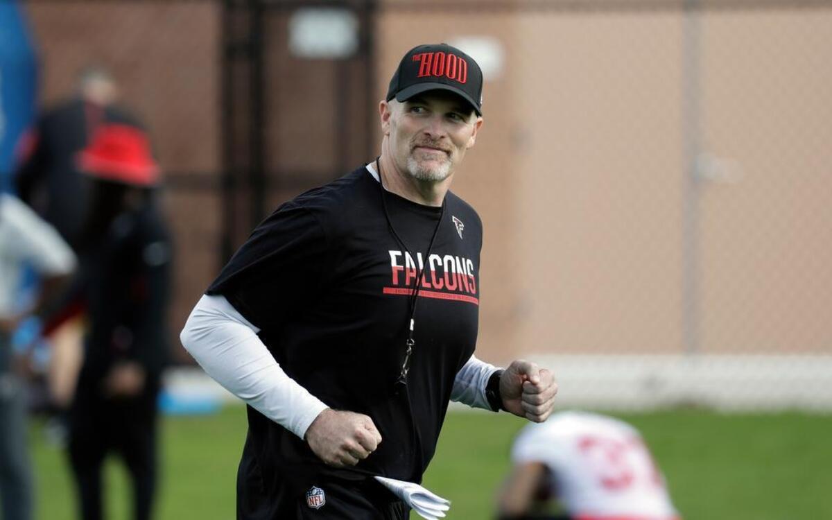 Atlanta Falcons head coach Dan Quinn